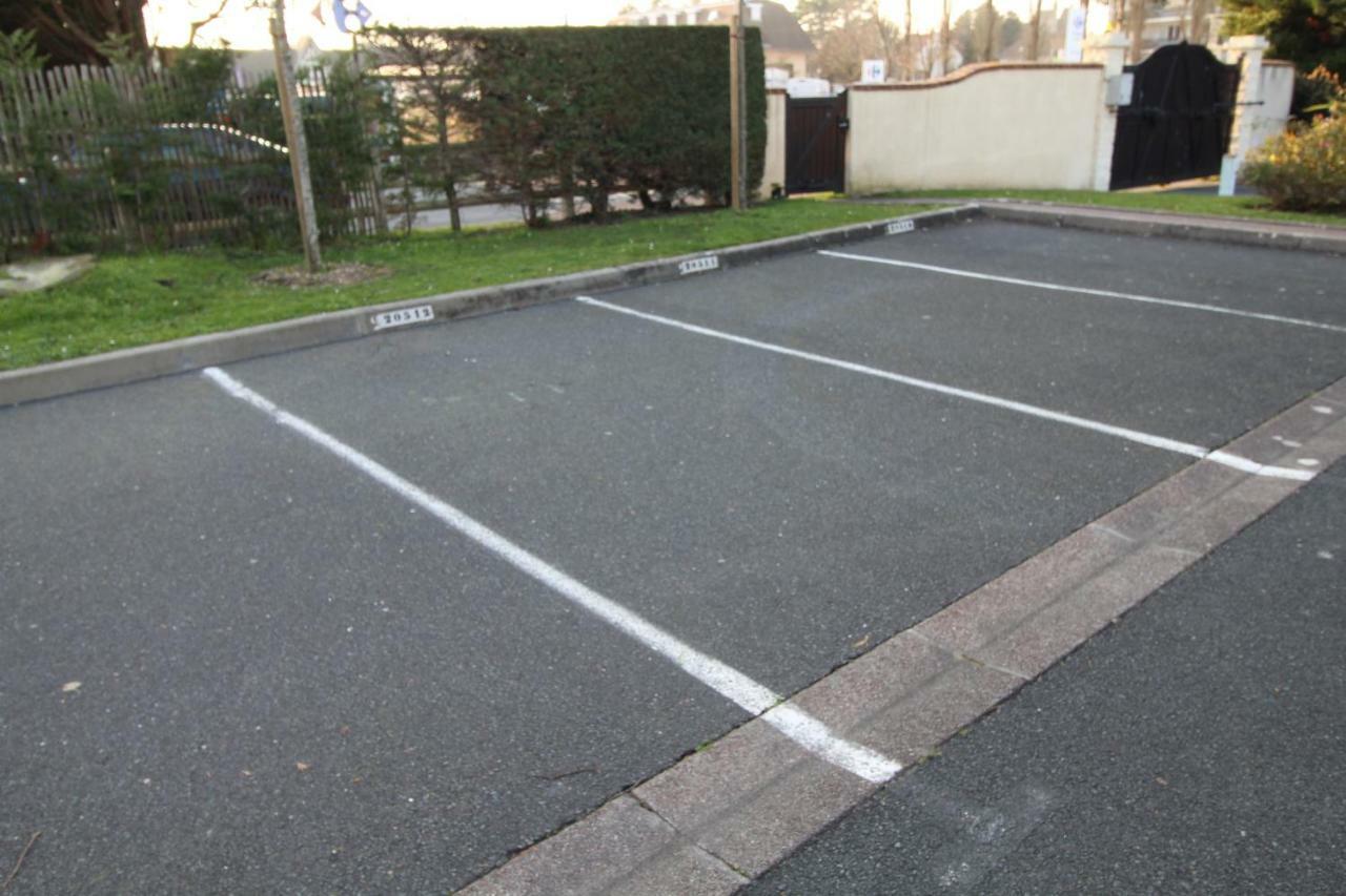 Duplex Élégance: Luxe 4* avec Tennis et Piscine Deauville Exterior photo